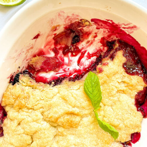 easy blackberry pear cobbler