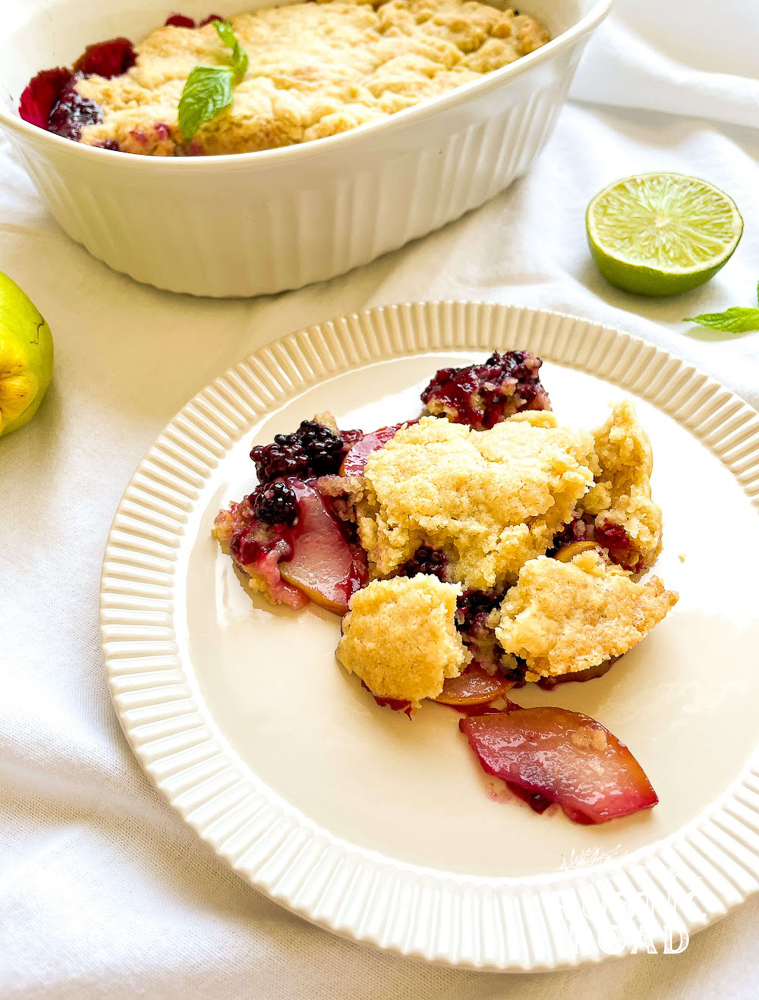 easy blackberry pear cobbler