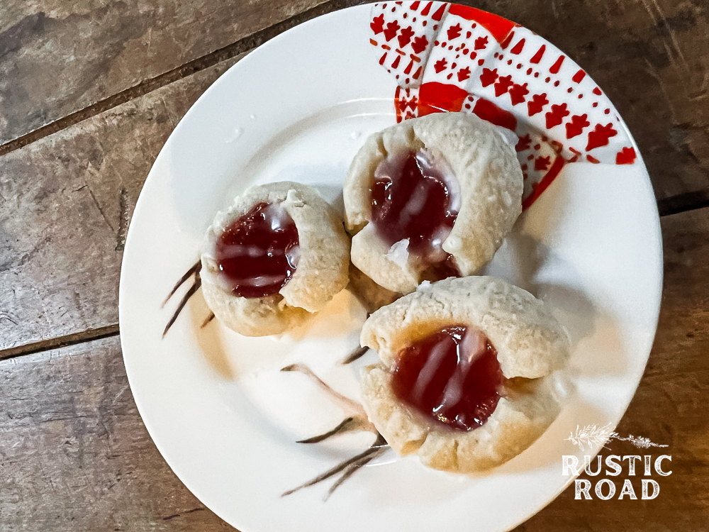 raspberry almond thumbprint christmas cookies