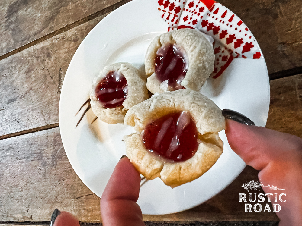 raspberry almond thumbprint christmas cookies
