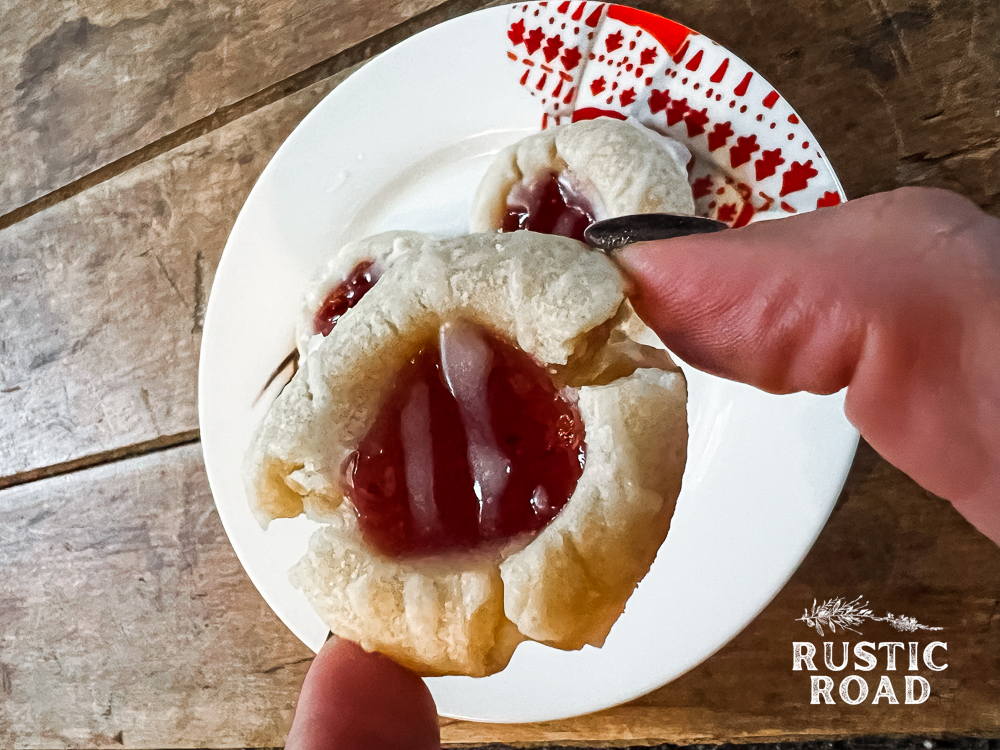 raspberry almond thumbprint christmas cookies