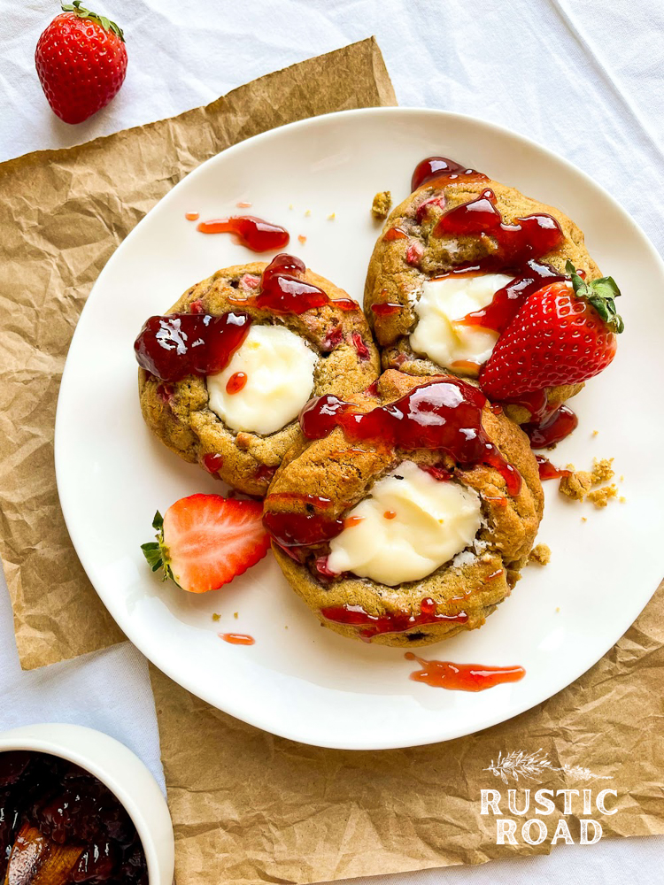 strawberry cheesecake cookies